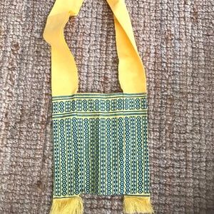 Artisan hand-woven Burmese shoulder bag